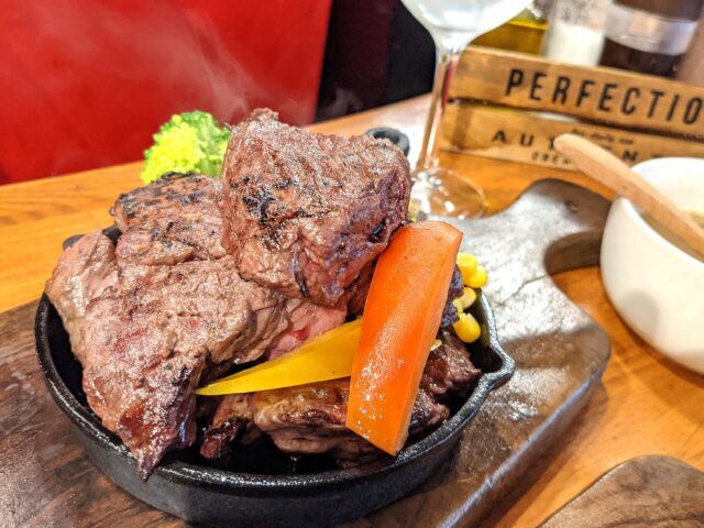 小倉北区にあるビーフマンでチャレンジランチ 牛赤身ステーキを食べた！